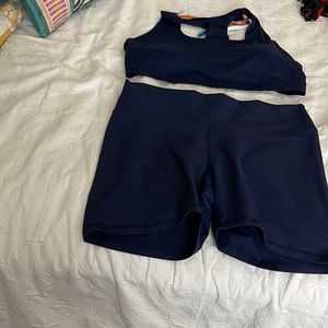 FABLETICS work out to and shorts